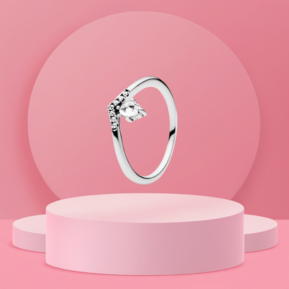 Anillo en Forma de V con Piedra Central Tipo Lágrima en Plata de Ley 925 para Mujer
