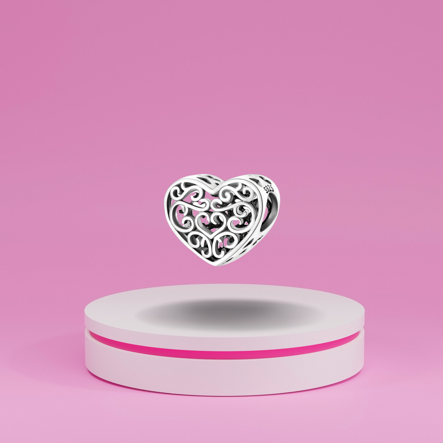 Charm Colgante Corazón Calado con Diseño de Filigrana en Plata de Ley 925 Compatible con Pulseras Europeas