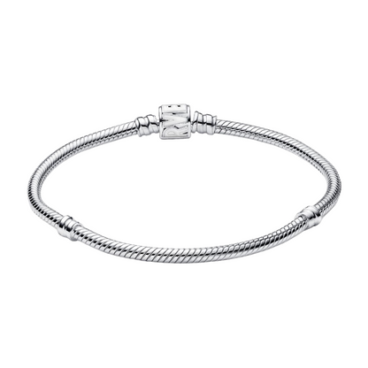Pulsera Pandora Moments Cadena de Serpiente Cierre de Logo Marvel - BeJoyasVintage
